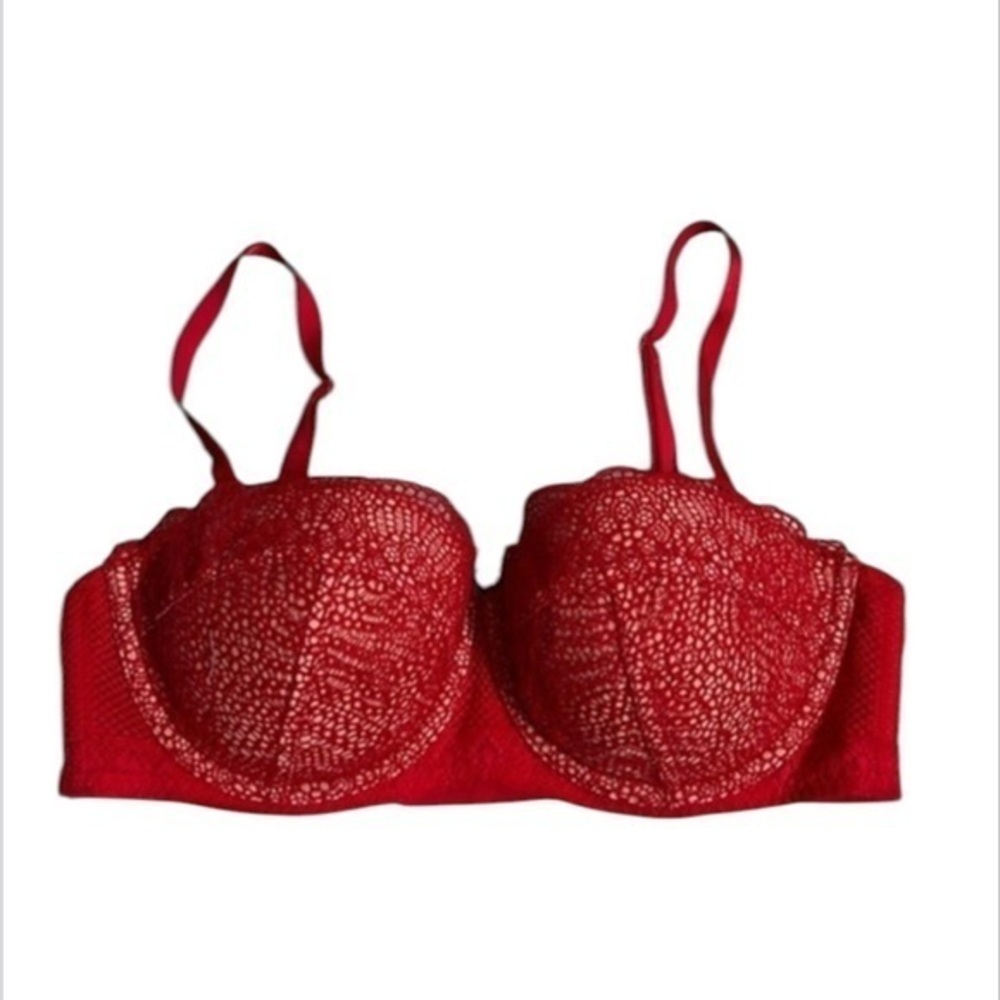 Victoria’s Secret size 34C red lace Demi bra